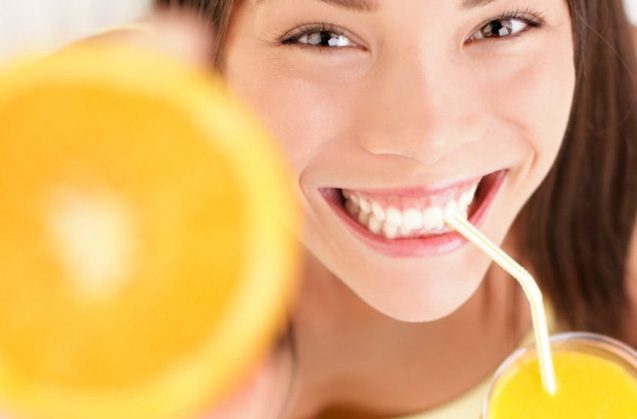 ¿Qué vitaminas necesitas para tener los dientes sanos?