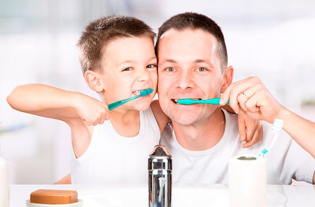 Cómo cuidar la salud bucodental de los niños