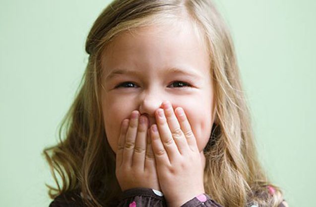 causas para la forma anormal de los dientes